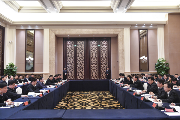 4、 4月17日，浙江福建两省举行座谈会。记者  梁臻  摄.jpg