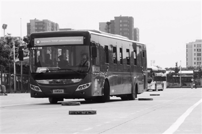 怎么开车省油？全国120多位公交司机杭州比赛