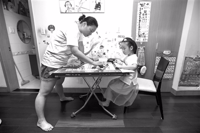 9月1日女儿要上一年级了 杭州妈妈决定辞职回家带小孩！