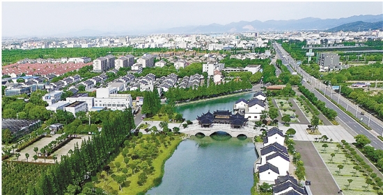 宁波 正文    浙江在线7月19日讯(浙江日报记者 陈醉 应磊)奉化滕头村