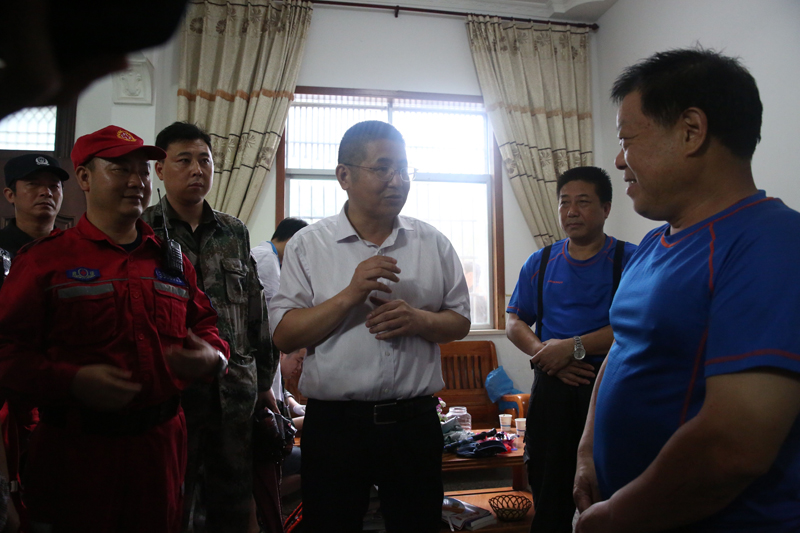 近15小时救援杭州驴友团13人已全部找到