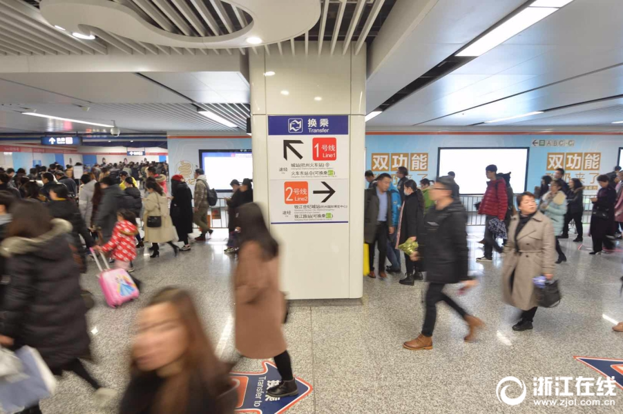 杭州地铁2号线客流增多