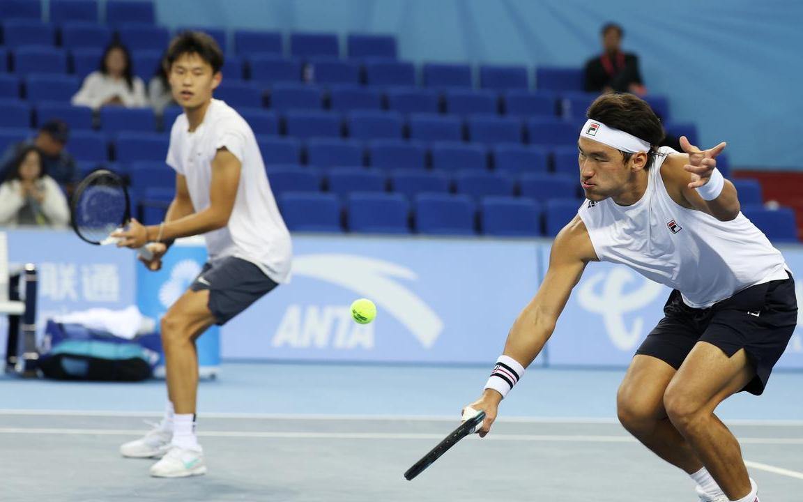 浙江羽毛球队3个单项挺进决赛