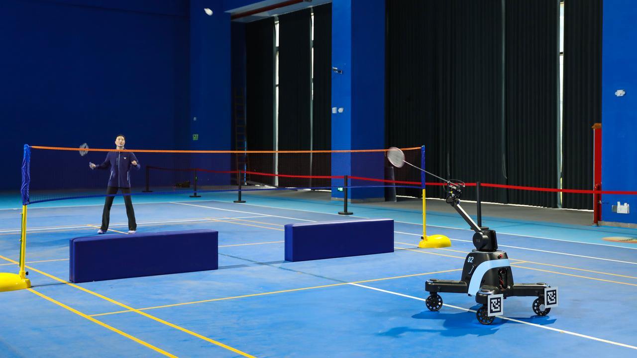 上虞人才团队研发的机器人创造吉尼斯世界纪录