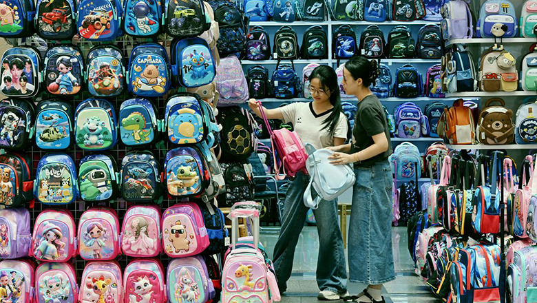 义乌市场“开学经济”升温