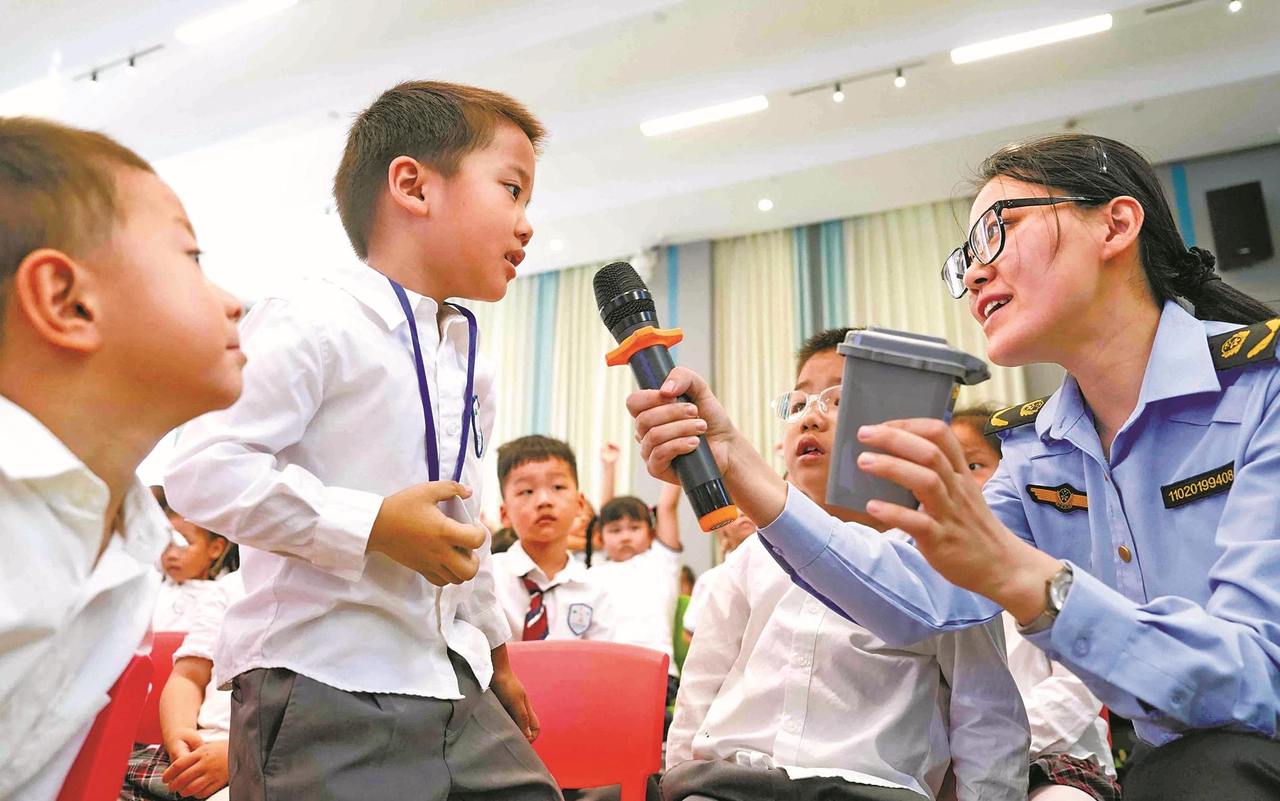 趣味课堂走进早教园