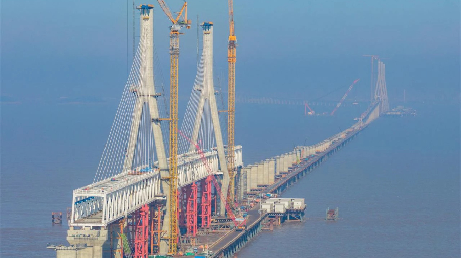 架起海上高铁通途，杭州湾跨海铁路大桥南航道桥冲刺合龙