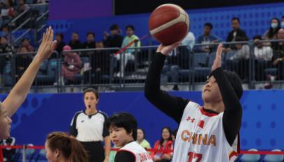 中国轮椅篮球女队轻取老挝 取得两连胜