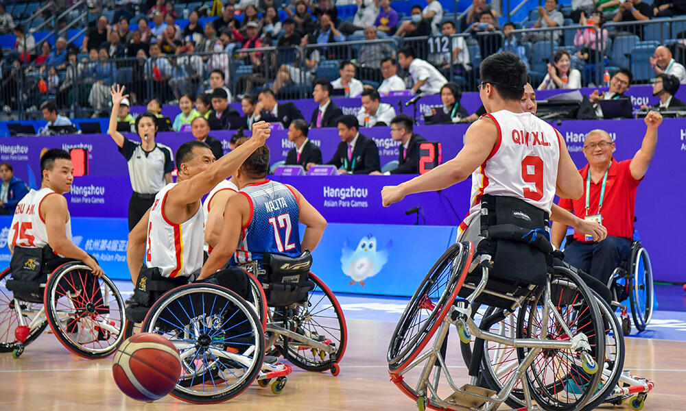 中国男子轮椅篮球队取首胜