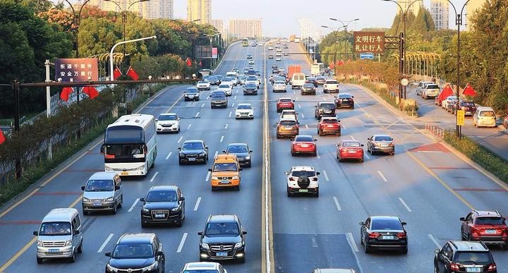 绕行建议:中埠至杭州南枢纽出现拥堵时,建议车辆选择场口收费站下高速