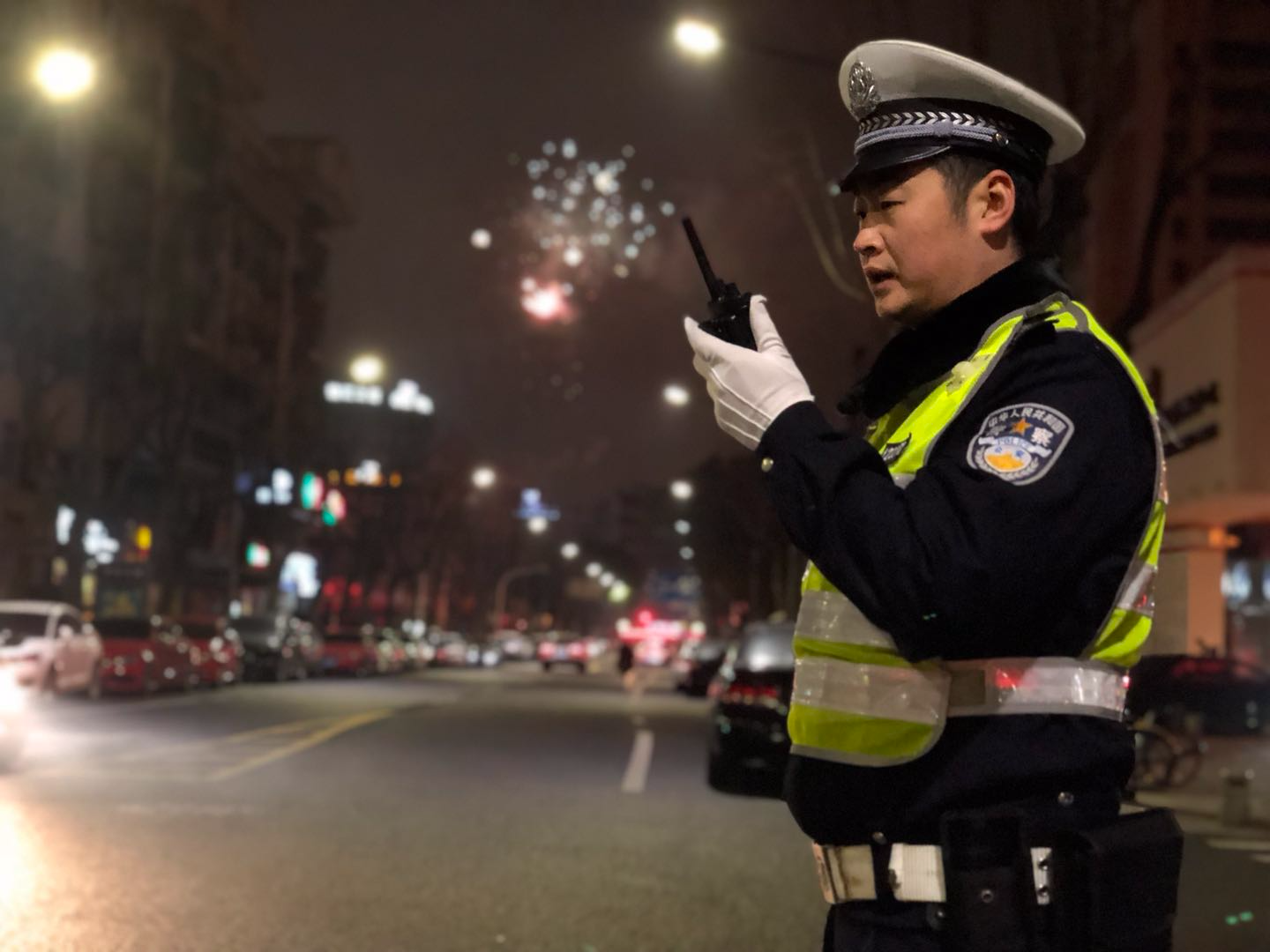 宁波交警的除夕夜故事 阖家欢乐的背后有他们的坚守