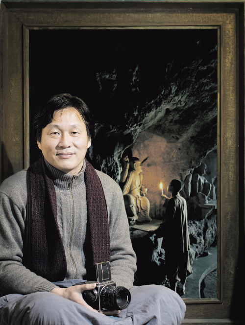 主页 台州 > 天台出了个全国顶级的佛教摄影家 张望和他的作品《幻灭